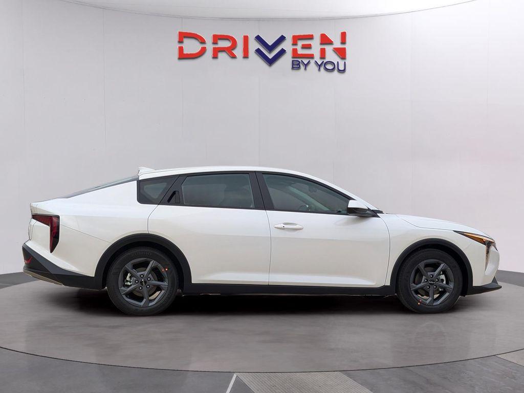 new 2026 Kia K4 car, priced at $25,030