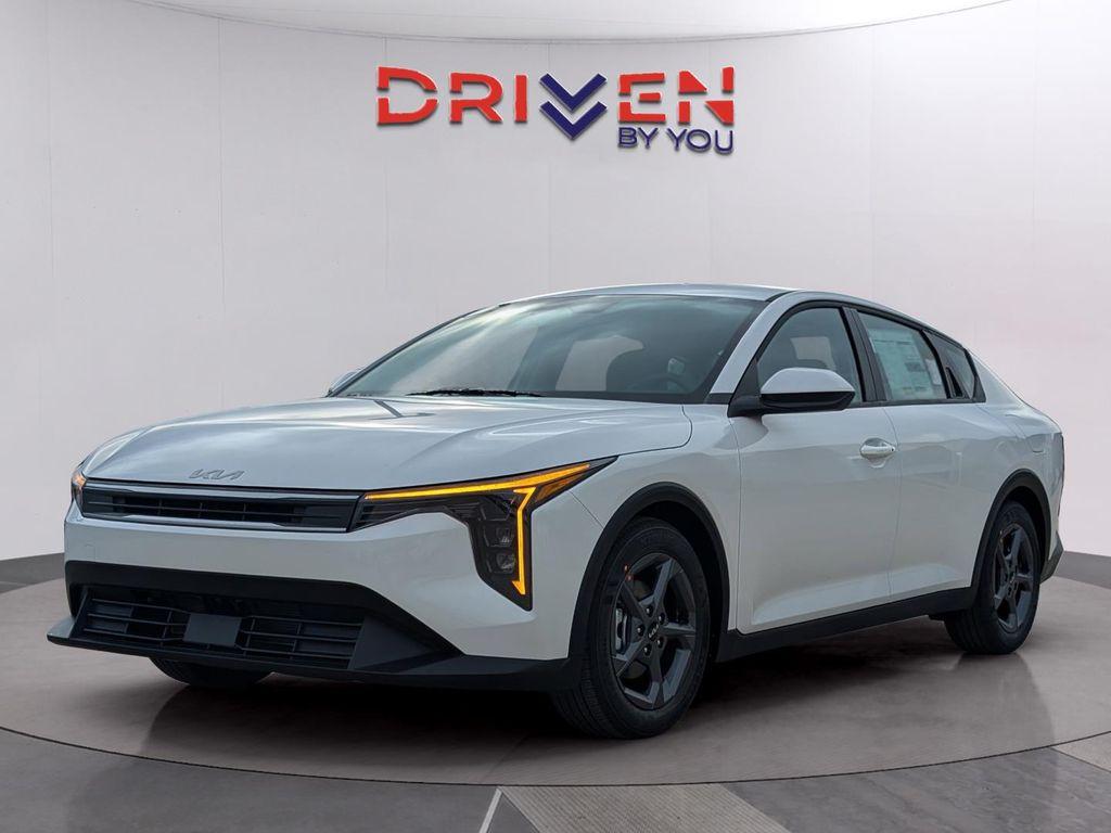 new 2026 Kia K4 car, priced at $25,030