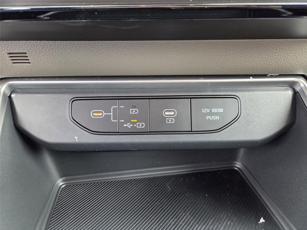 new 2026 Kia Carnival car, priced at $40,960