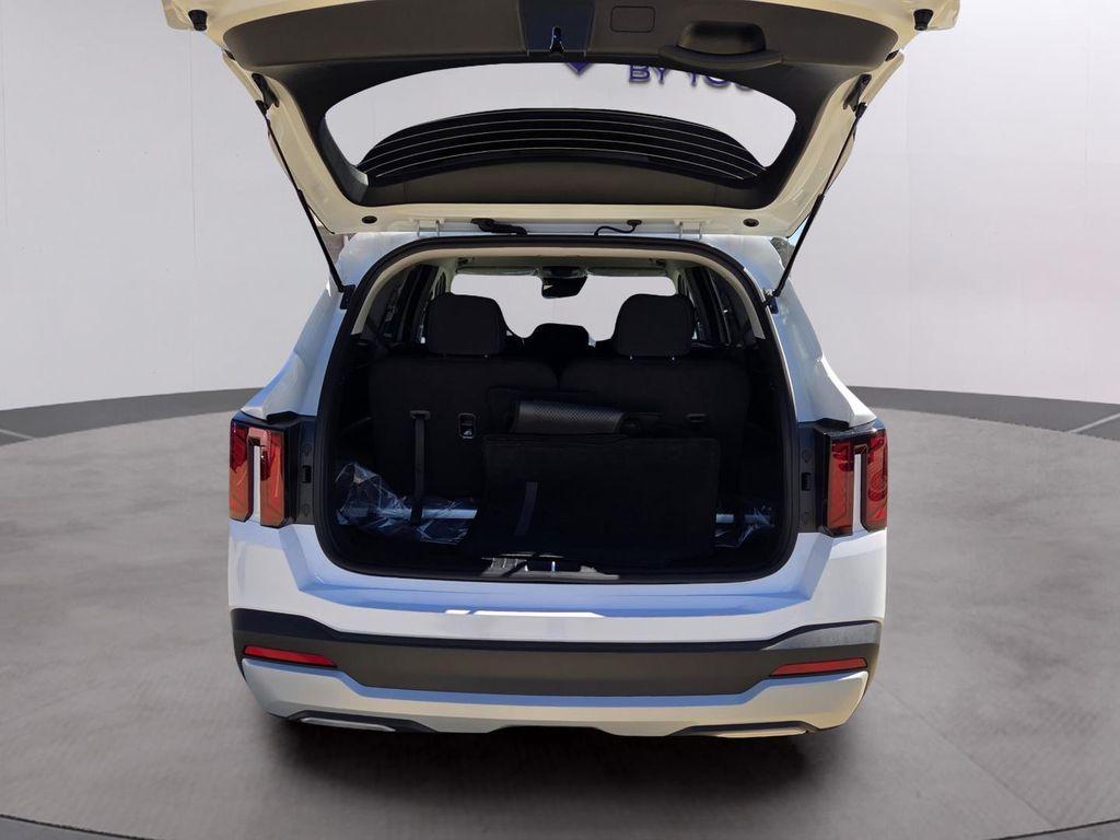 new 2026 Kia Sorento car, priced at $32,975