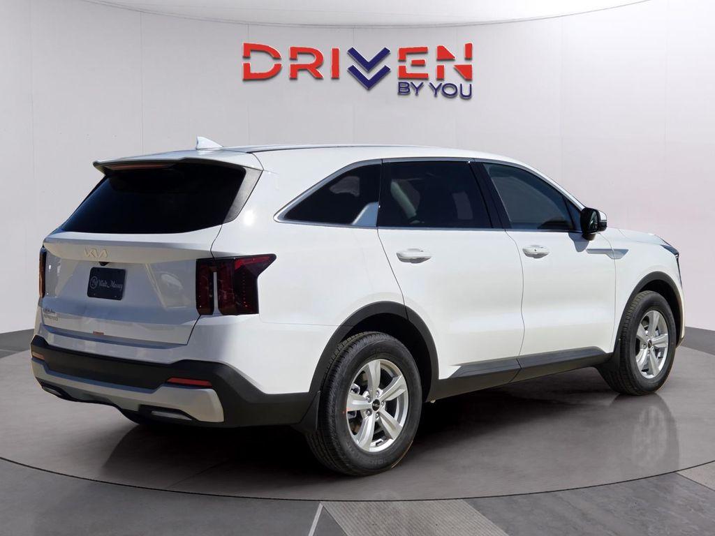 new 2026 Kia Sorento car, priced at $32,975