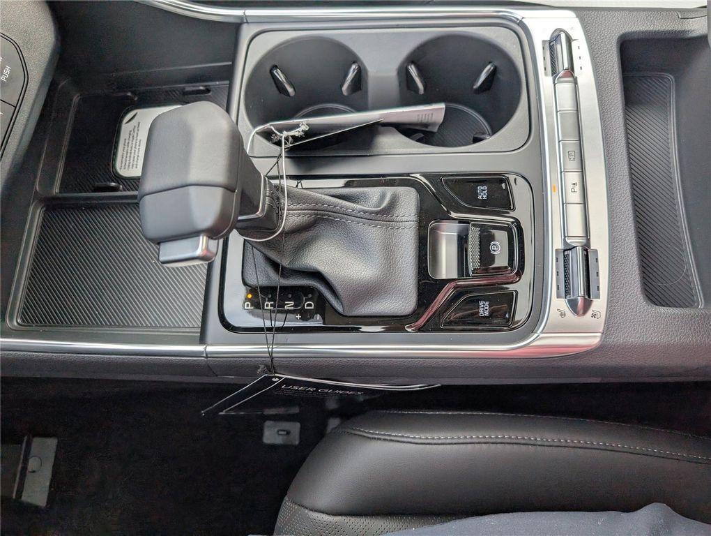 new 2026 Kia Carnival car, priced at $49,555