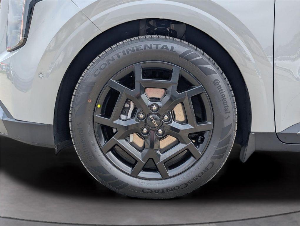 new 2026 Kia Carnival car, priced at $49,555