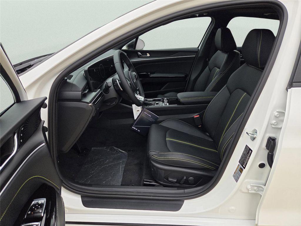 new 2026 Kia K5 car, priced at $39,915