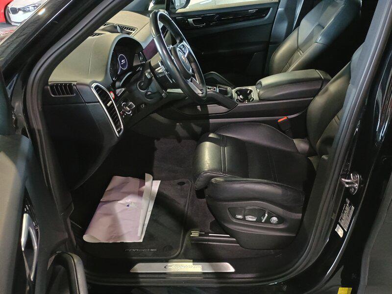 used 2019 Porsche Cayenne car, priced at $33,400