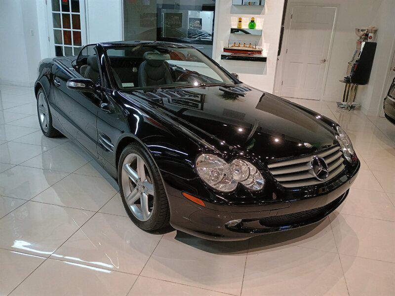 used 2006 Mercedes-Benz SL-Class car, priced at $30,900