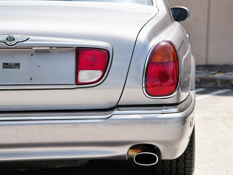used 1999 Bentley Arnage car, priced at $26,900