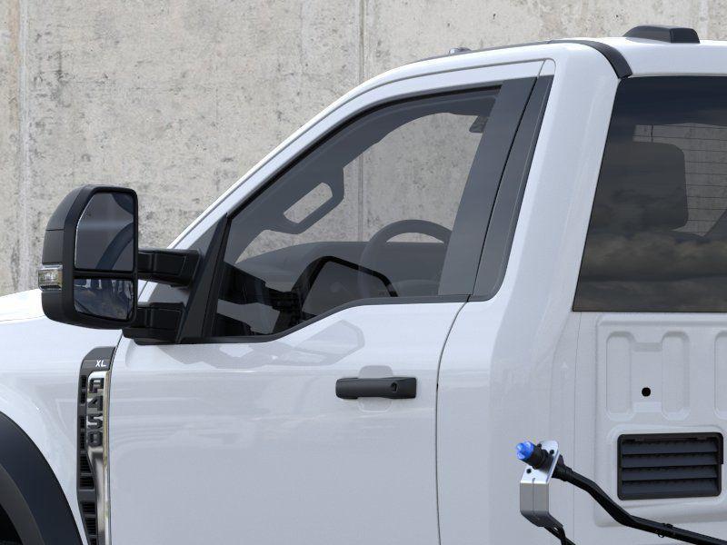 new 2025 Ford F-450 car, priced at $77,330