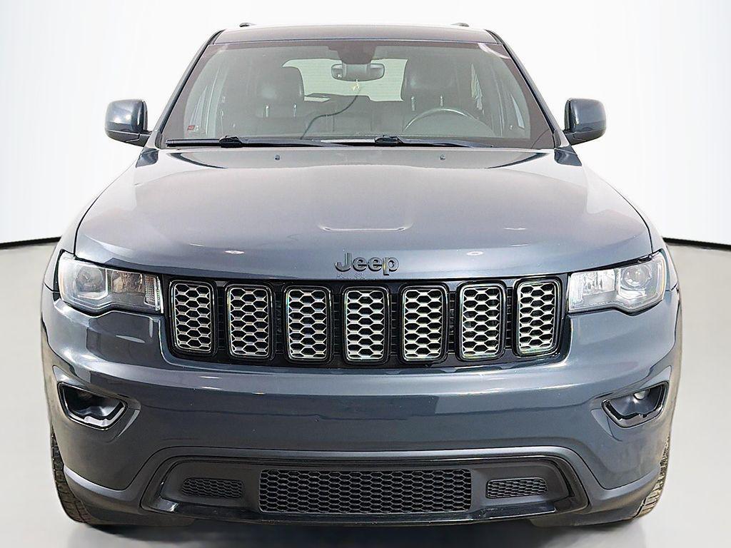 used 2017 Jeep Grand Cherokee car, priced at $11,399