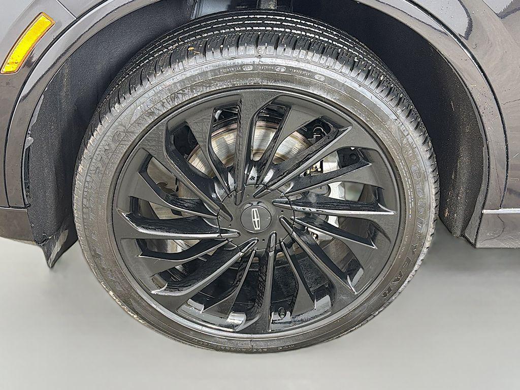used 2025 Lincoln Aviator car, priced at $57,679