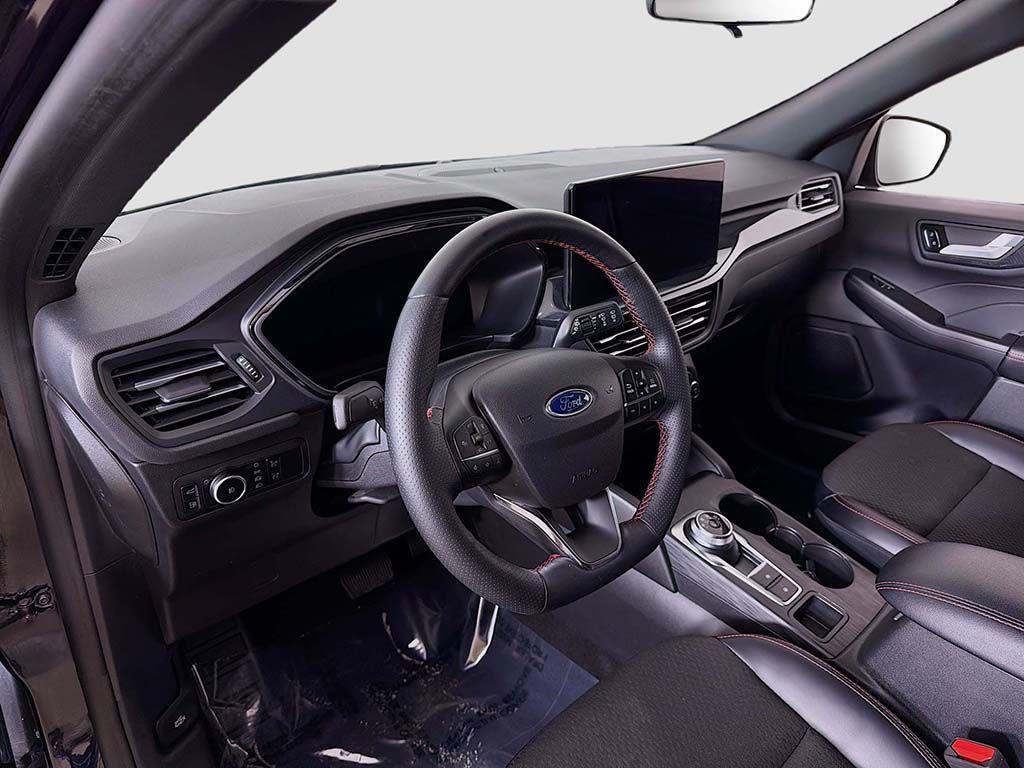 used 2025 Ford Escape car, priced at $25,199