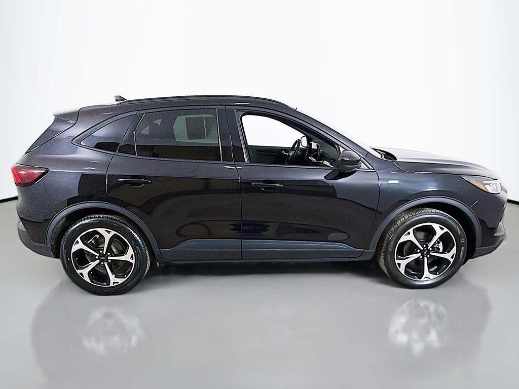 used 2025 Ford Escape car, priced at $25,199