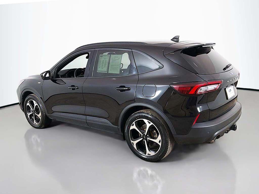 used 2025 Ford Escape car, priced at $25,199