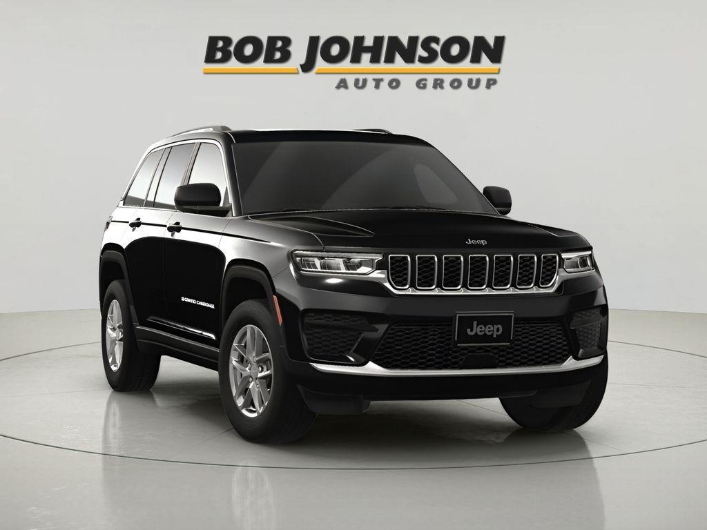 new 2025 Jeep Grand Cherokee car, priced at $39,925