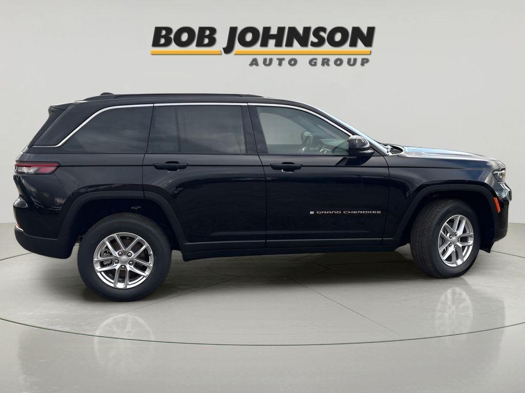 new 2025 Jeep Grand Cherokee car, priced at $39,925