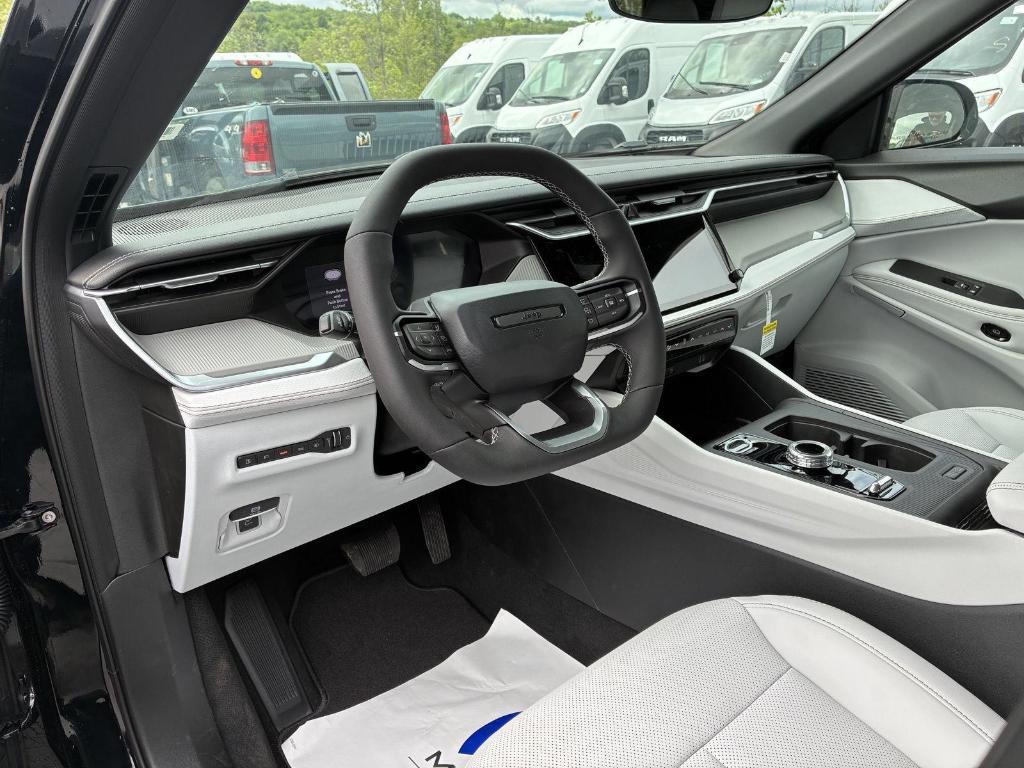 new 2026 Jeep Cherokee car, priced at $41,590