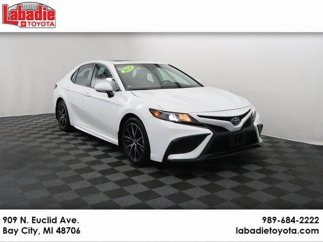 used 2024 Toyota Camry Hybrid car, priced at $30,146