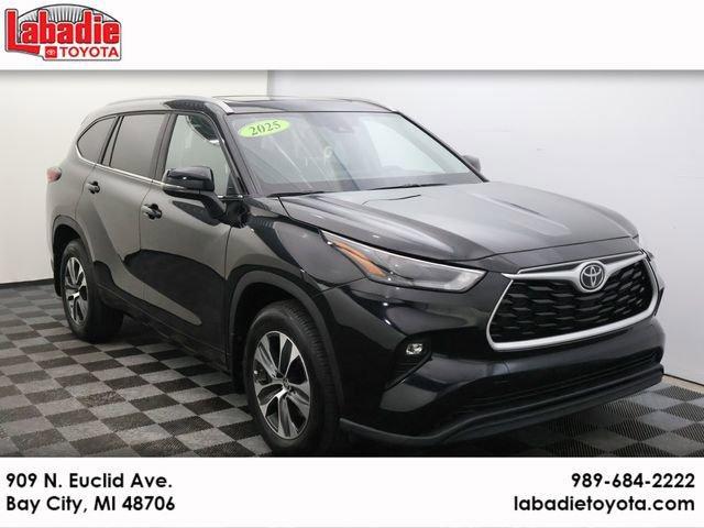used 2025 Toyota Highlander car, priced at $46,953