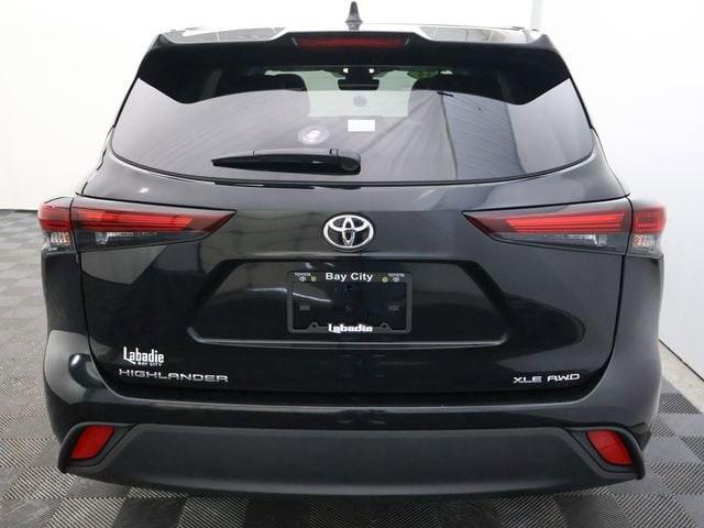 used 2025 Toyota Highlander car, priced at $46,953