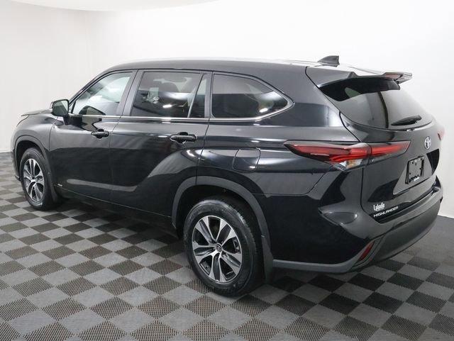 used 2024 Toyota Highlander Hybrid car, priced at $44,146