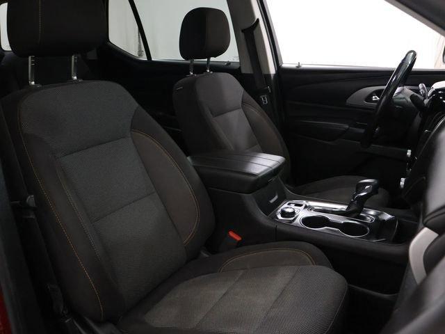 used 2021 Chevrolet Traverse car, priced at $18,823