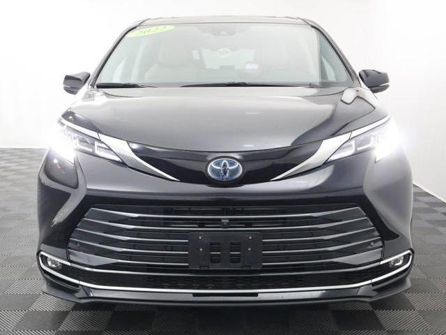 used 2022 Toyota Sienna car, priced at $43,089