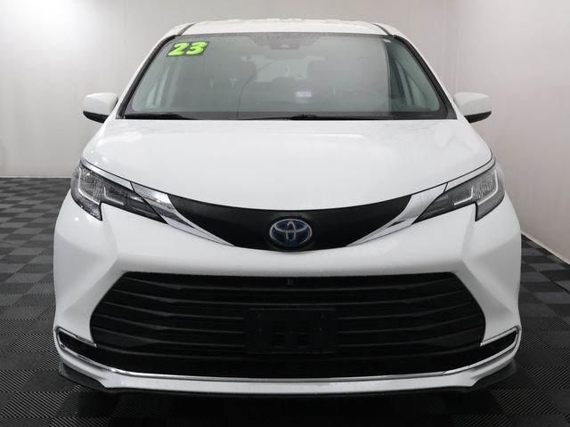 used 2023 Toyota Sienna car, priced at $41,011