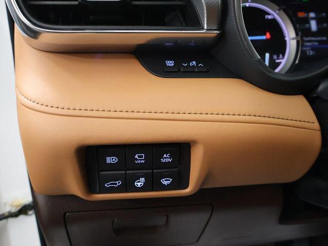 used 2022 Toyota Highlander Hybrid car, priced at $42,777