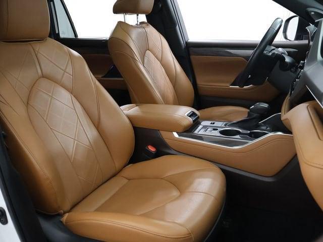 used 2022 Toyota Highlander Hybrid car, priced at $42,777