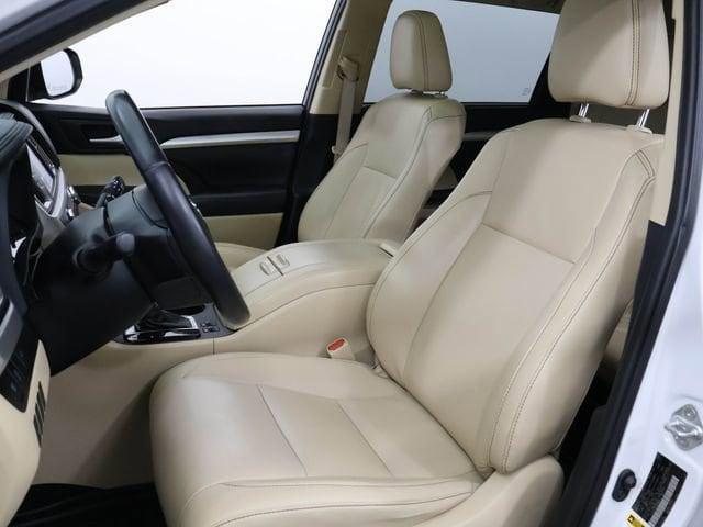 used 2019 Toyota Highlander car, priced at $27,706