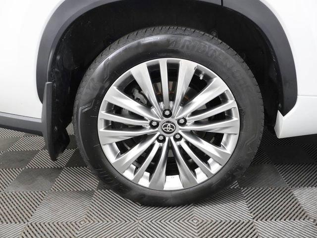 used 2024 Toyota Highlander car, priced at $49,006