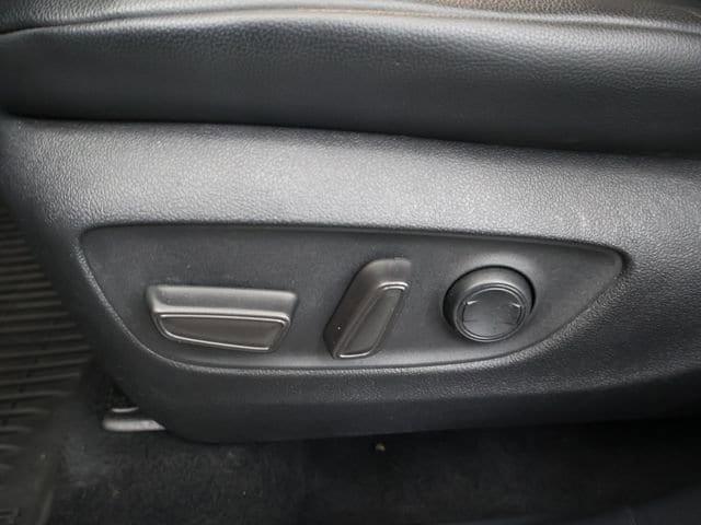 used 2021 Toyota Highlander car, priced at $26,146