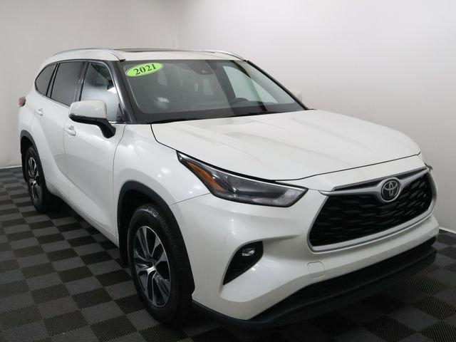 used 2021 Toyota Highlander car, priced at $26,146