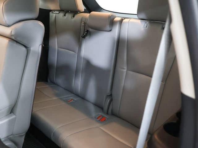 used 2022 Toyota Highlander Hybrid car, priced at $38,846