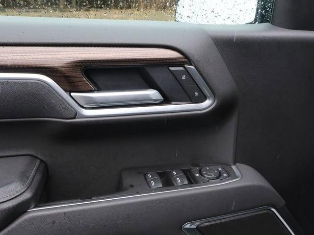 used 2025 Chevrolet Silverado 1500 car, priced at $39,900