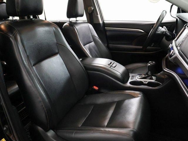 used 2019 Toyota Highlander Hybrid car, priced at $24,844