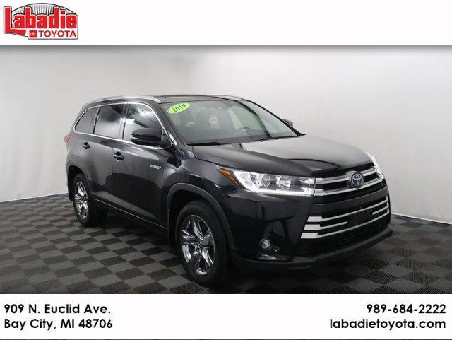 used 2019 Toyota Highlander Hybrid car, priced at $24,844