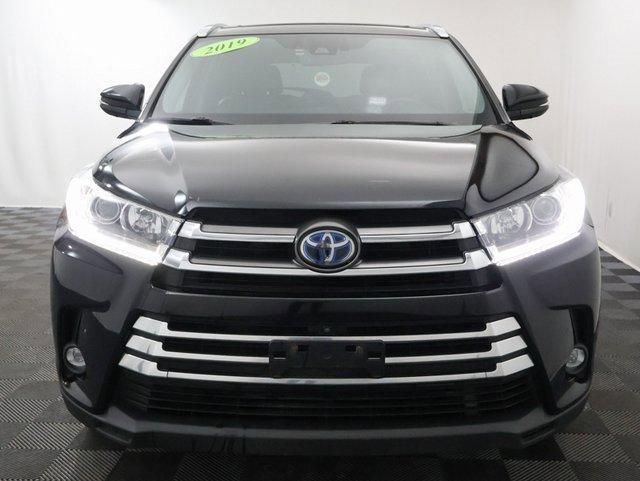 used 2019 Toyota Highlander Hybrid car, priced at $24,844