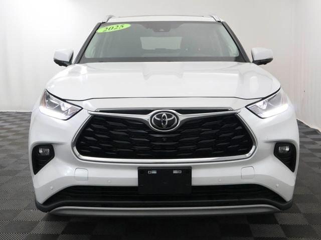 used 2025 Toyota Highlander Hybrid car, priced at $58,101