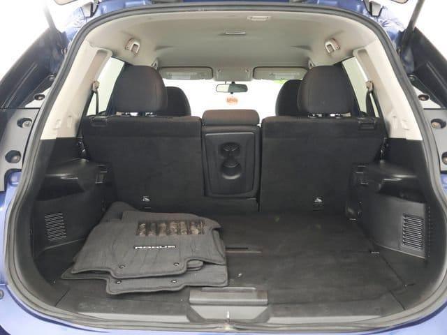 used 2019 Nissan Rogue car, priced at $13,419
