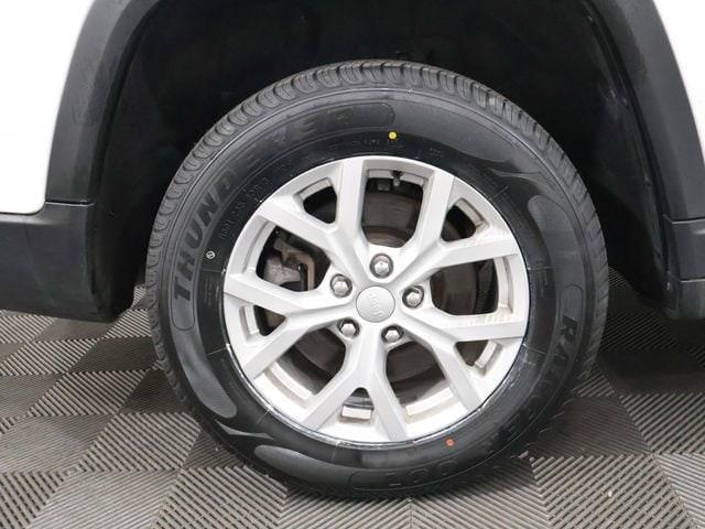 used 2023 Jeep Grand Cherokee L car, priced at $31,434