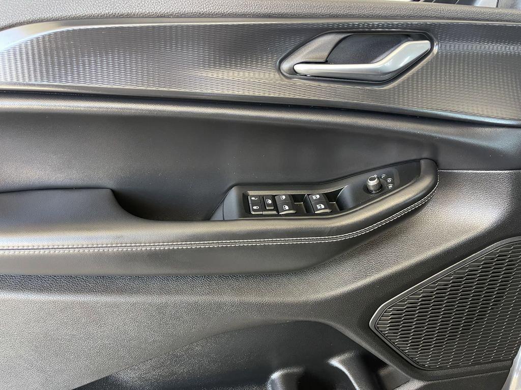 new 2026 Jeep Grand Cherokee L car, priced at $44,585