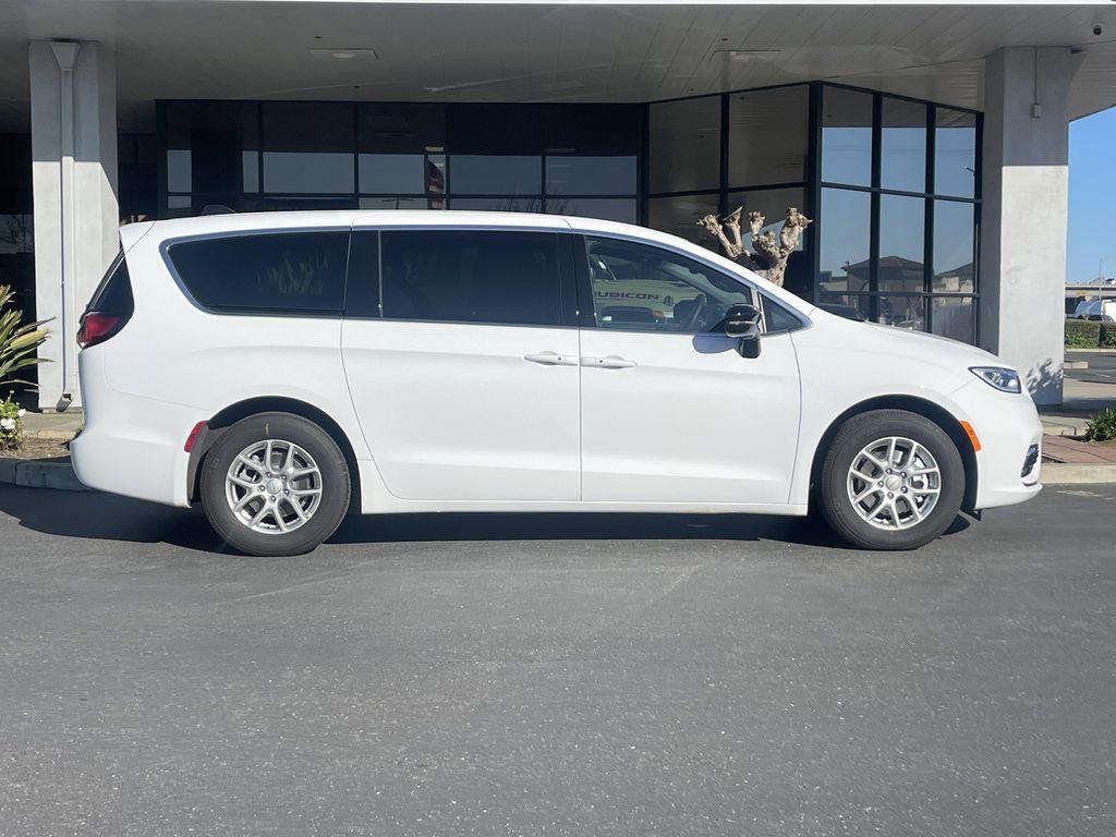 new 2026 Chrysler Pacifica car, priced at $43,635