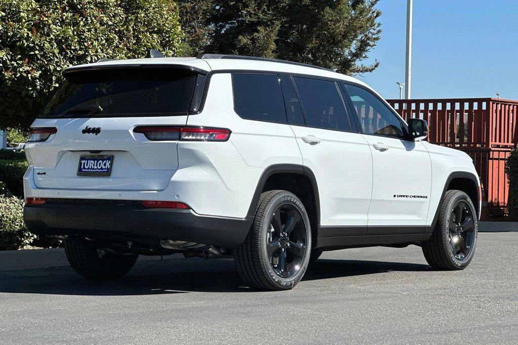 new 2025 Jeep Grand Cherokee L car, priced at $45,275