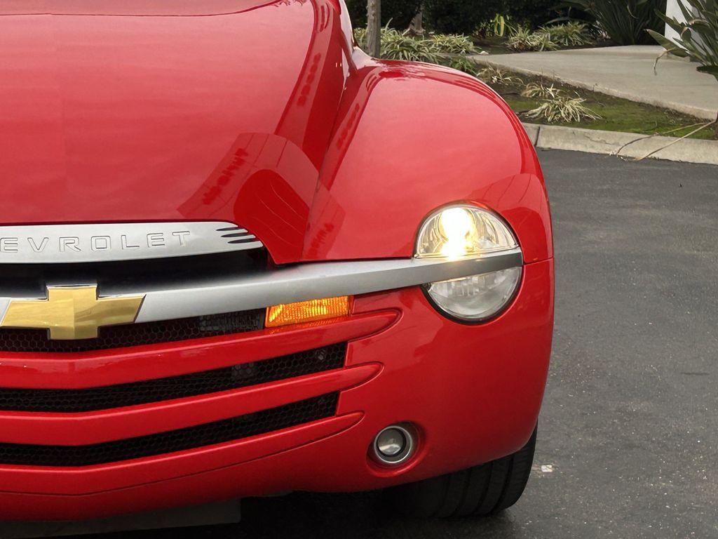 used 2003 Chevrolet SSR car, priced at $26,999