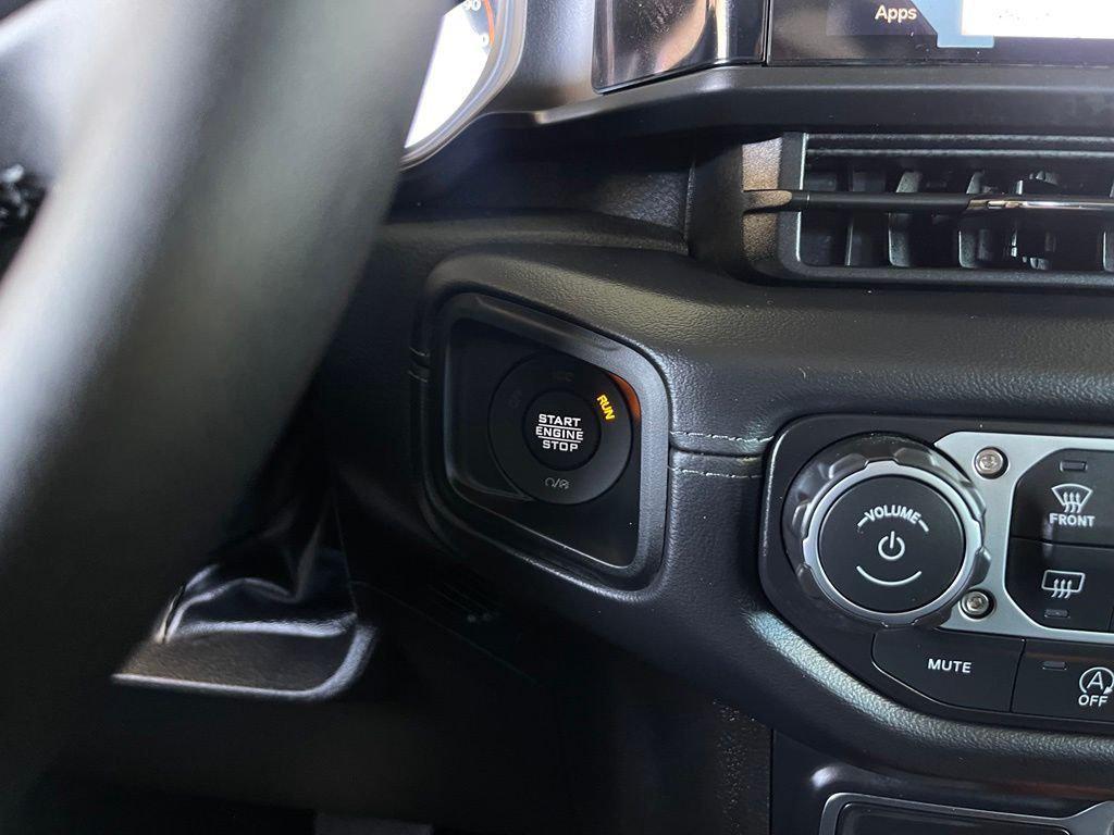 new 2026 Jeep Gladiator car, priced at $50,220