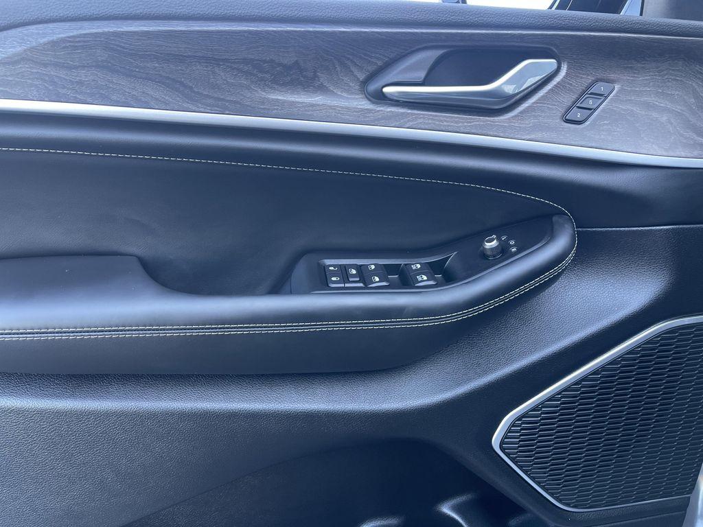 new 2026 Jeep Grand Cherokee car, priced at $54,555