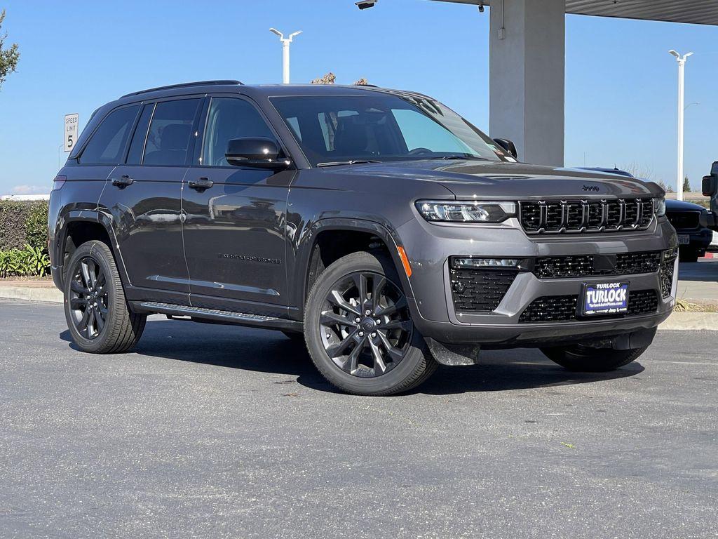 new 2026 Jeep Grand Cherokee car, priced at $54,555