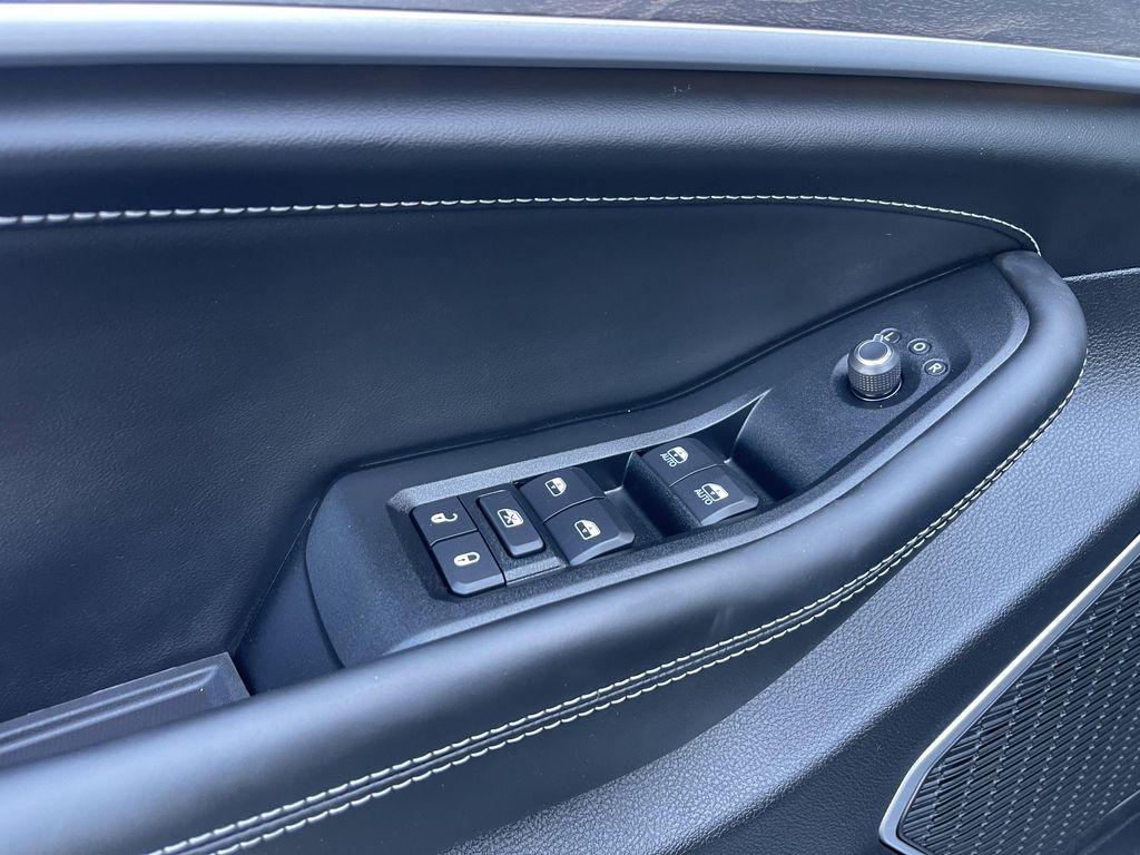 new 2026 Jeep Grand Cherokee car, priced at $54,555