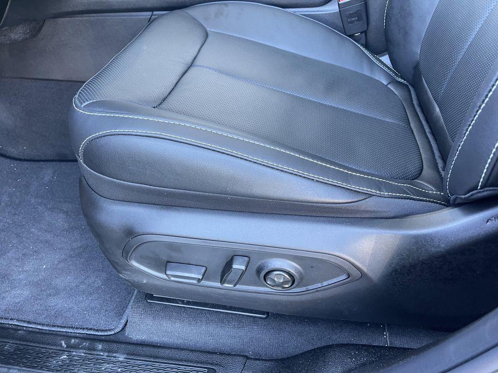 new 2026 Jeep Grand Cherokee car, priced at $54,555